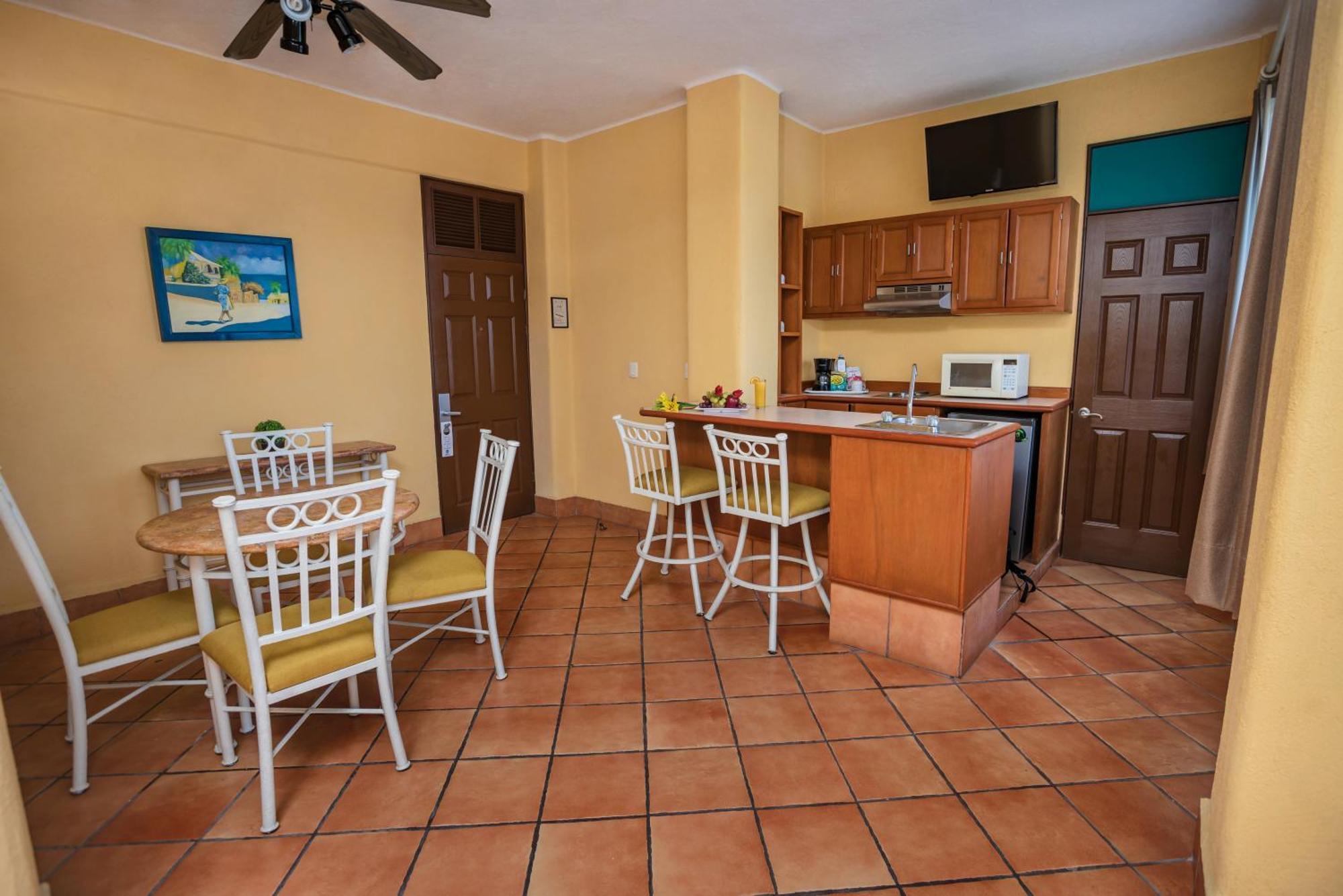 Best Western Posada Freeman Mazatlán Esterno foto
