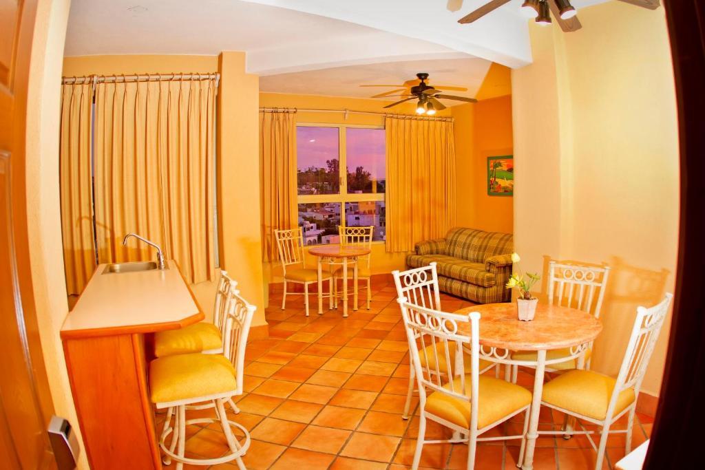 Best Western Posada Freeman Mazatlán Esterno foto