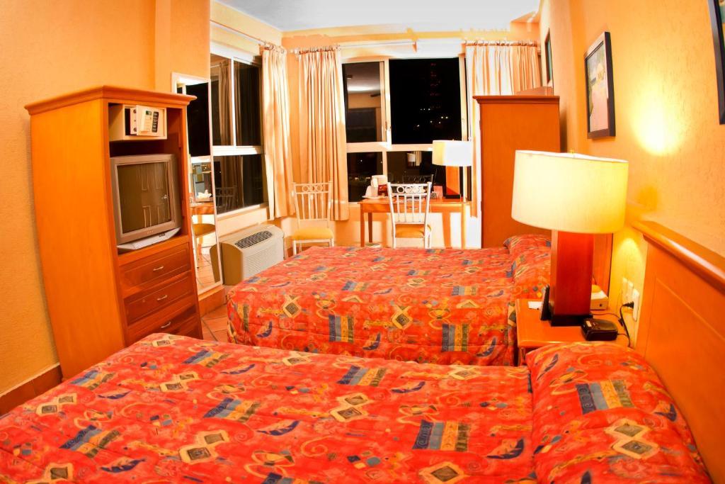 Best Western Posada Freeman Mazatlán Esterno foto