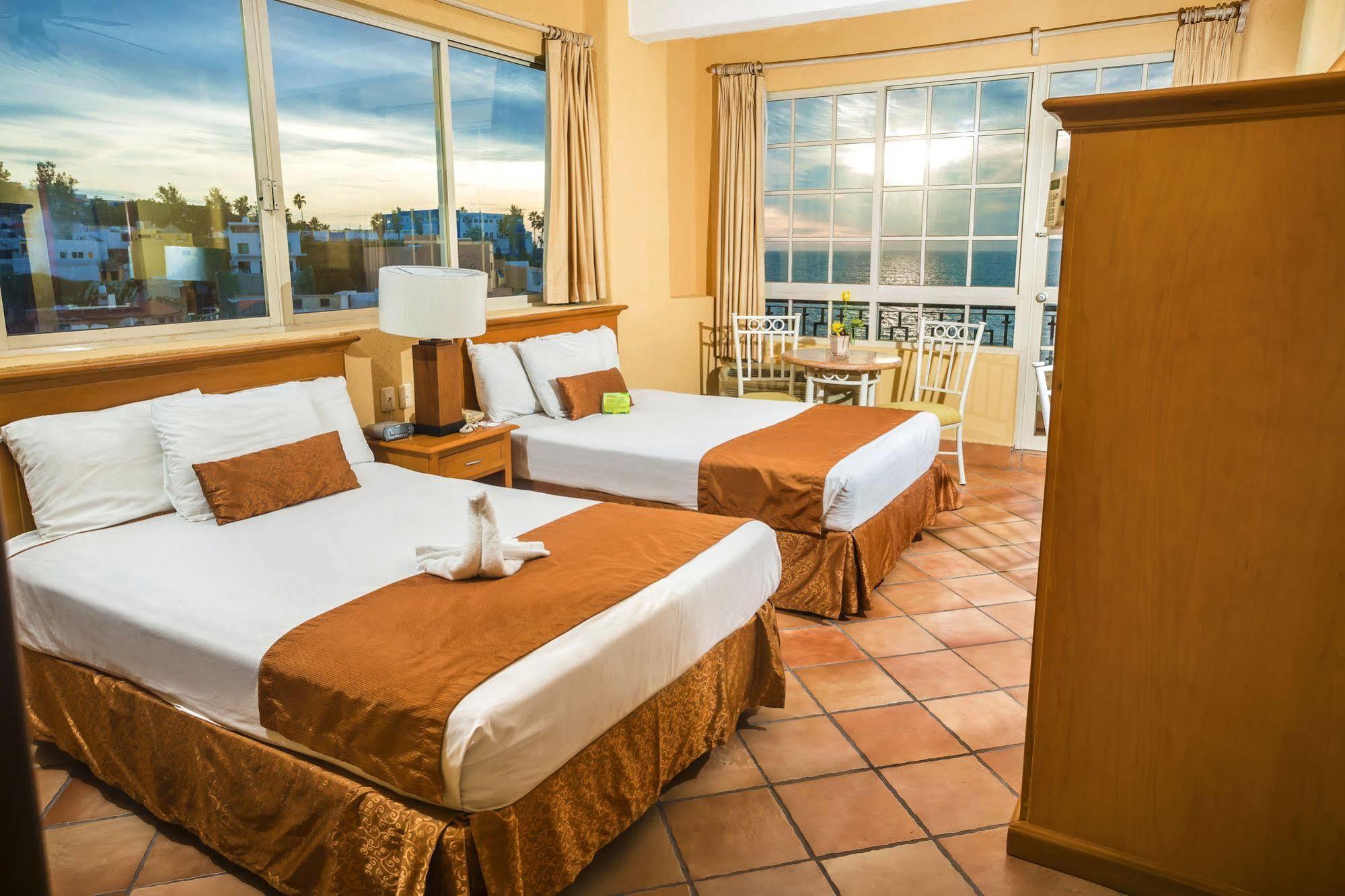 Best Western Posada Freeman Mazatlán Esterno foto